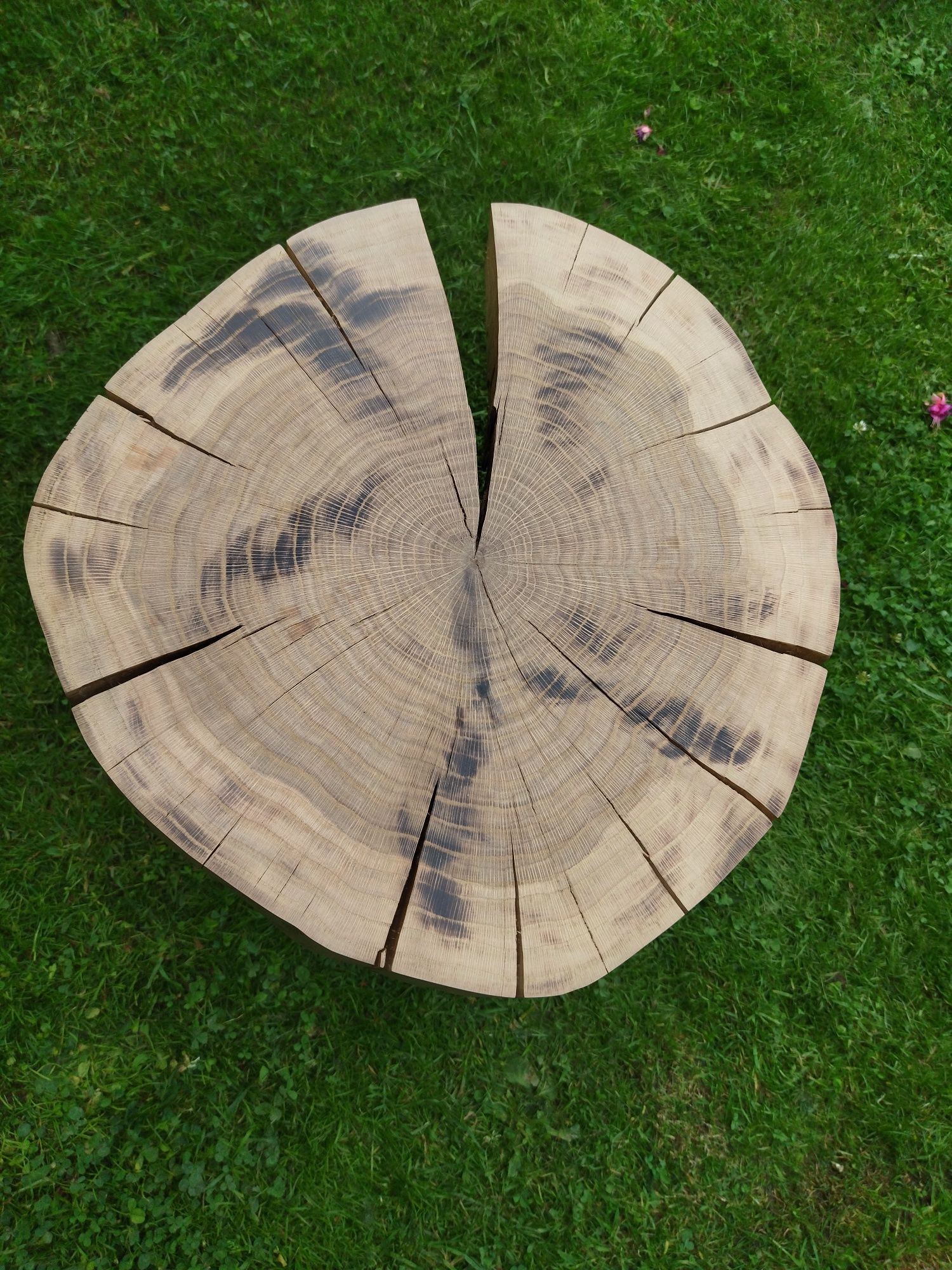 Stolik dębowy z plastra drewna ręcznie robiony