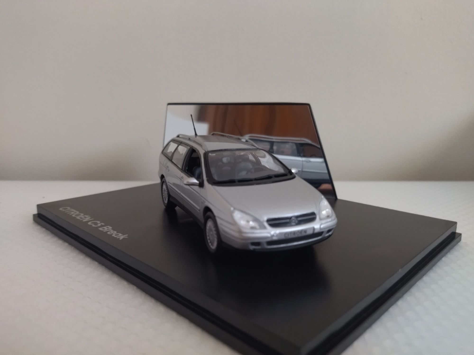Miniatura Citroen C5 Break 1/43 Nova