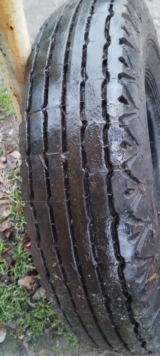 Нова покришка 8.25-15 до спец техніки