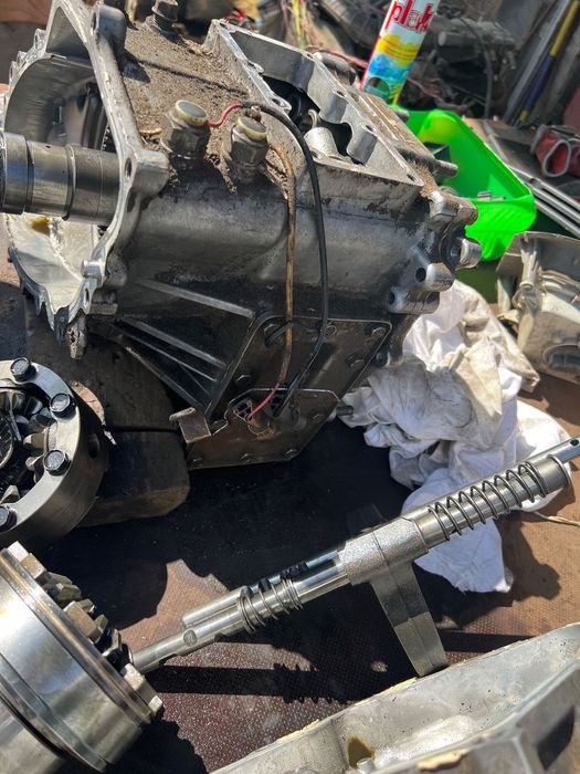 Reduktor skrzyni biegów mitsubishi pajero 2 3.5b