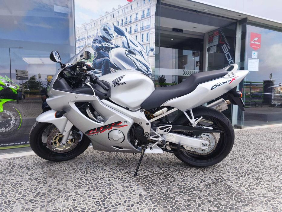 HONDA CBR600F 2002