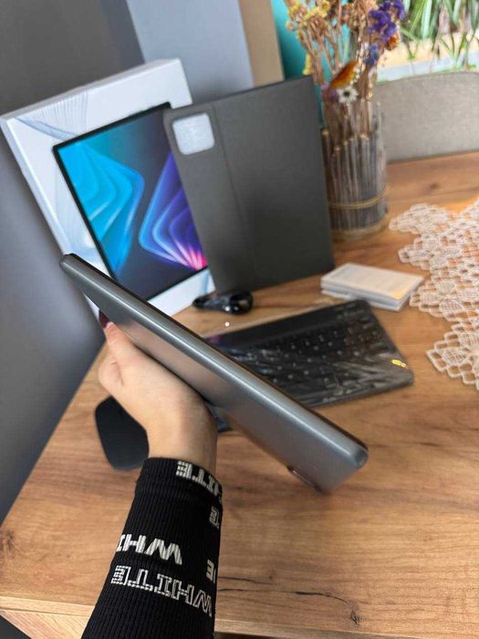 Новый планшет 256 Гб памяти