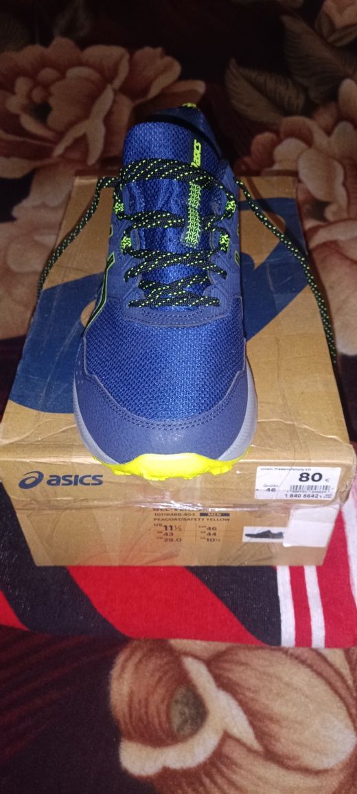 Кросівки asics 44/45р.