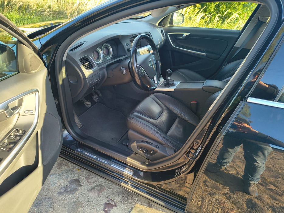 Volvo v60 2.0 d3 163km niski przebieg 145tkm
