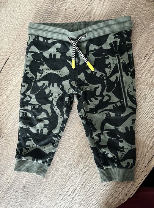 Spodnie chłopięce