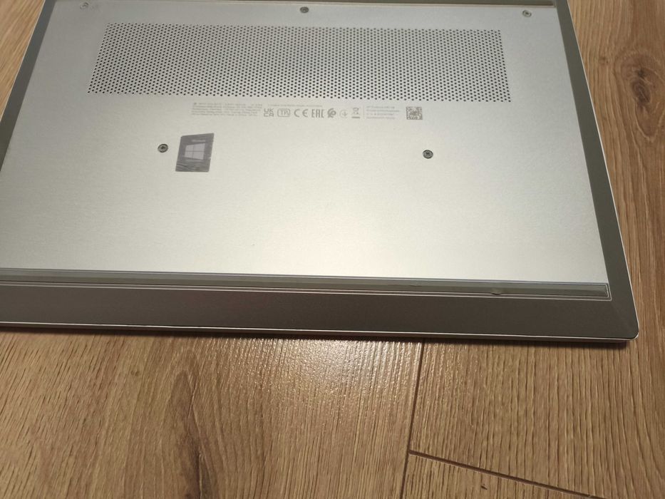 HP ProBook 430 g8 core i7 1165g7/16gb/256/13.3ips