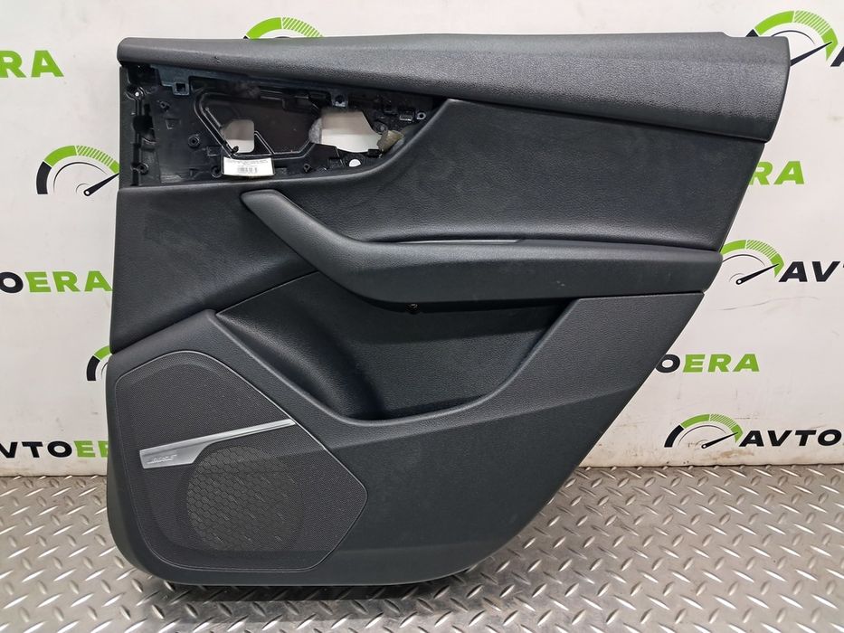 Обшивка двери карта дверная задняя правая AUDI Q7 4M 4M0867304ABWFA