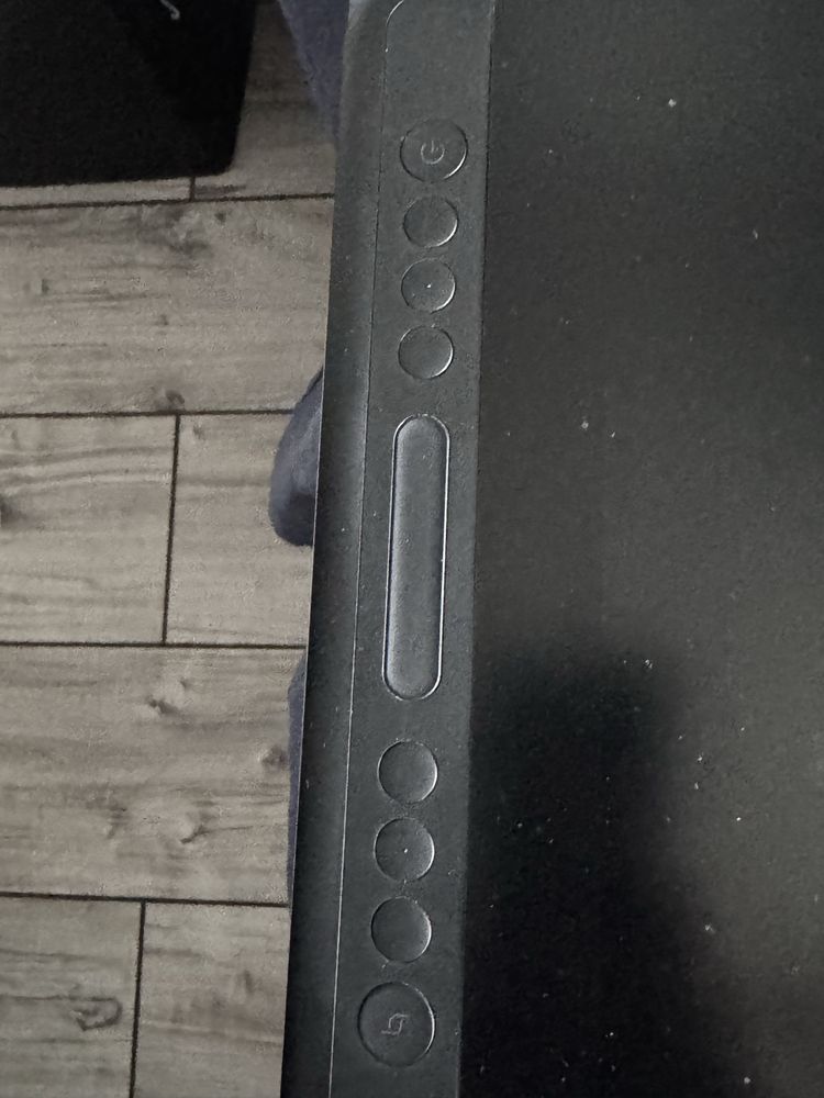 Tablet graficzny huion 16 pro jak nowy
