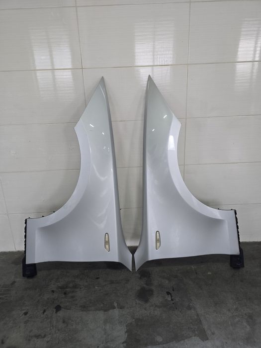 Крило переднє ліва-права BMW E81 /E87 2007-11 рестайлинг