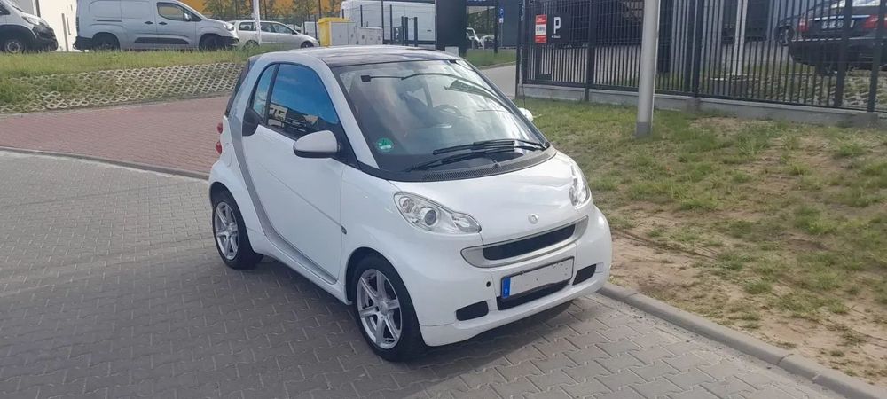 Smart Fortwo SMART COUPE 2012 niski przebieg
