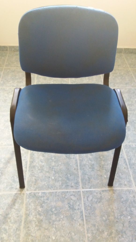 Cadeira estufada azul