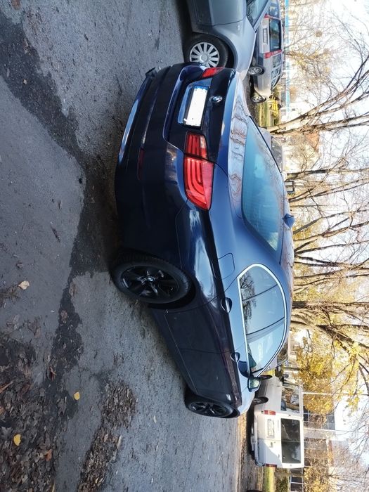 BMW F10 528i 2.0 245km x drive