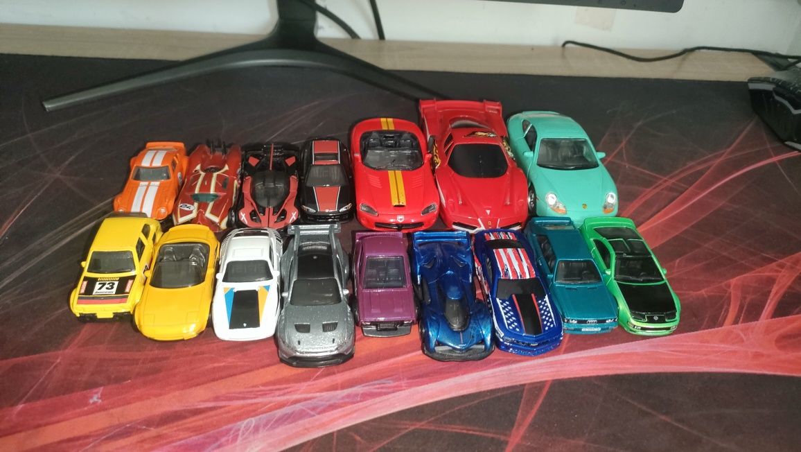 Hot wheels autka