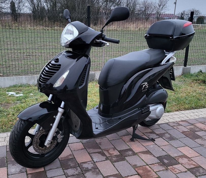 Skuter Honda PS 125. Super stan.