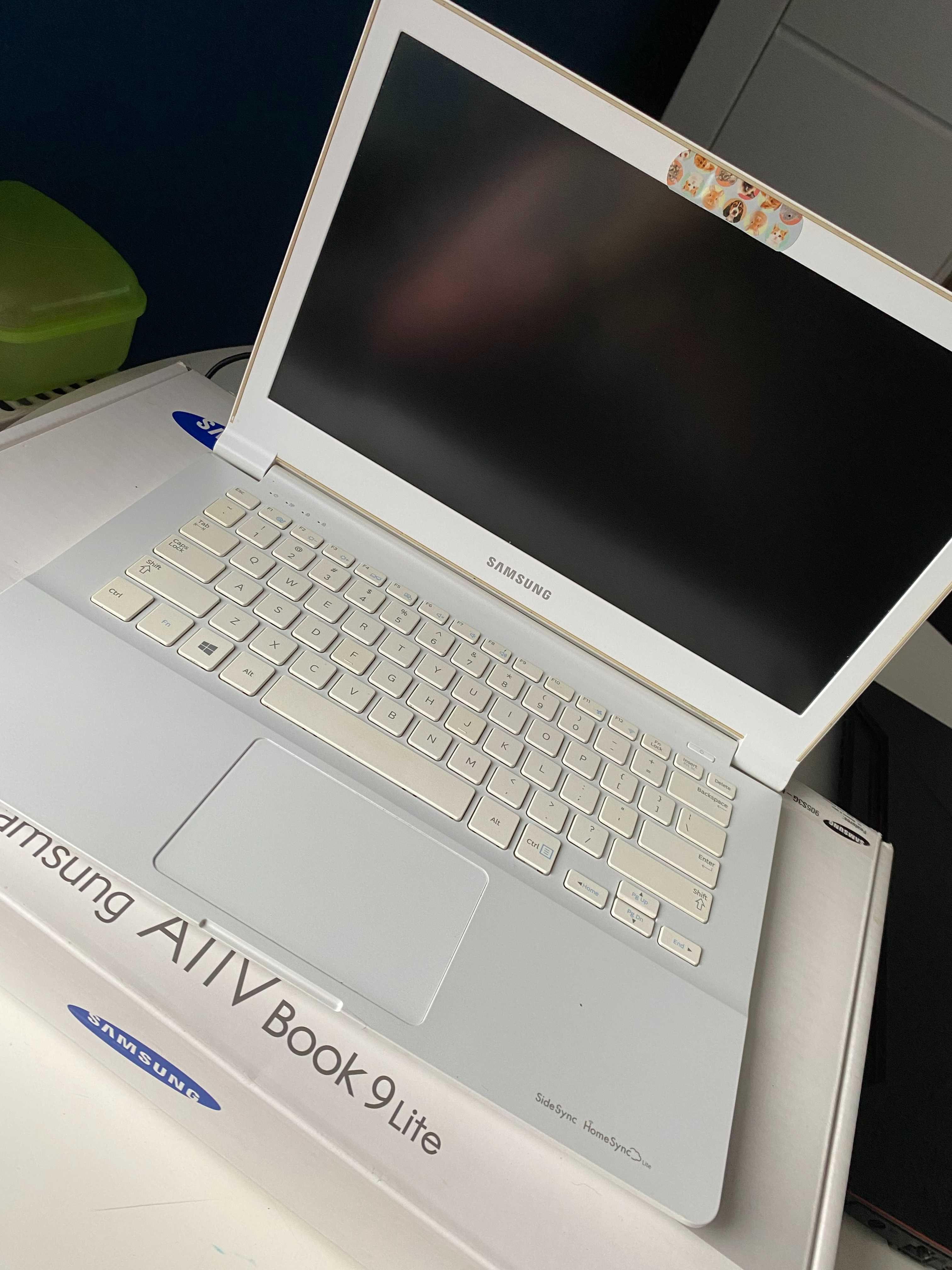 Laptop Samsung Ativ Book 9 Lite