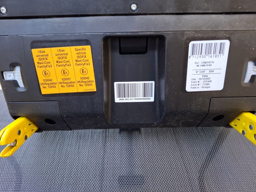 Fotelik Maxi Cosi Pebble Pro + baza FamilyFix3 i-size ISOFIX