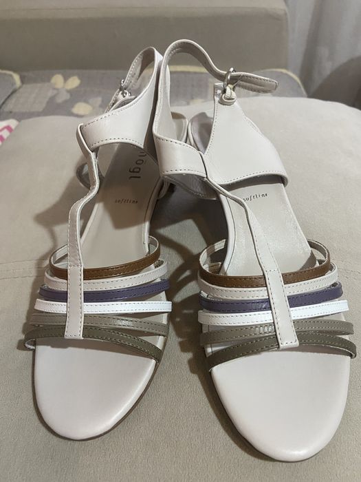 НОВЫЕ женские босоножки HOGL, 38.5р.