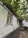 Ворзель, фасад вул Яблунська пів будинку і велика ділянка