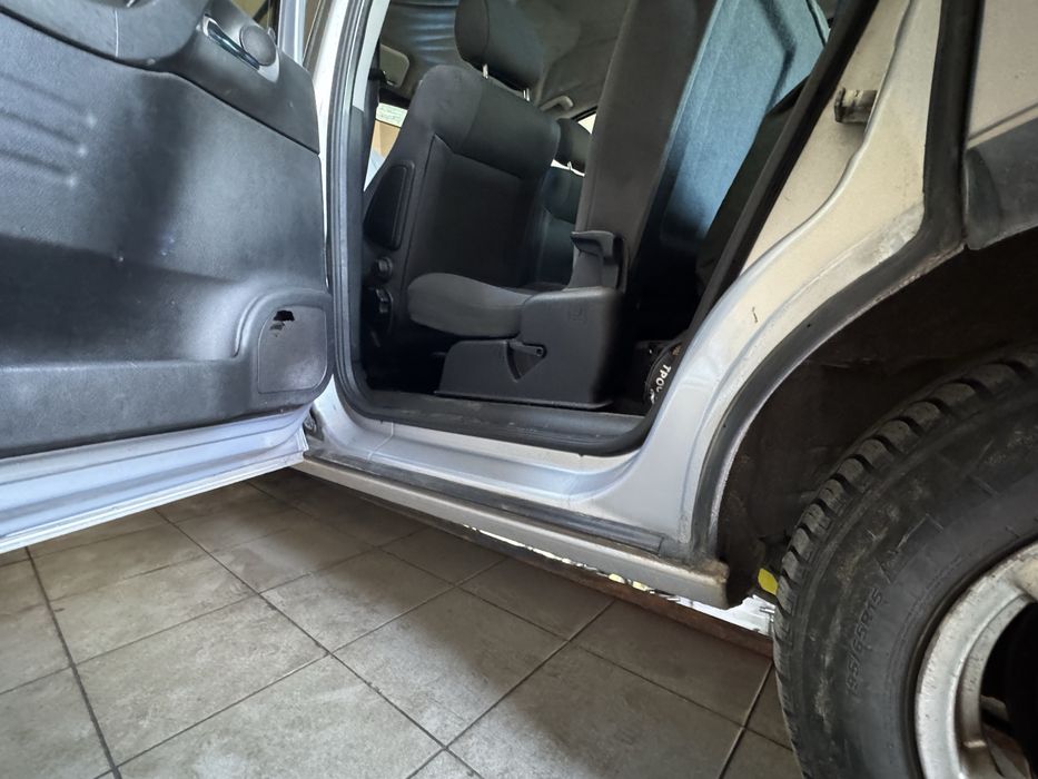 Продам свій Opel Zafira Sport 2.0dti