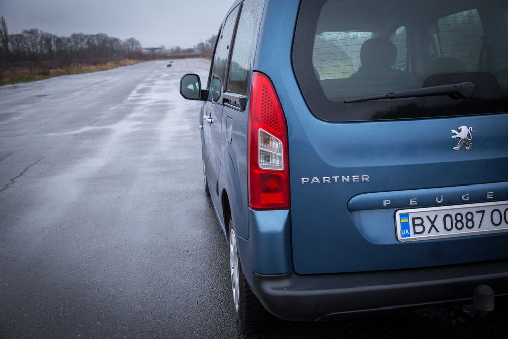 Peugeot Partner Tepee 2011