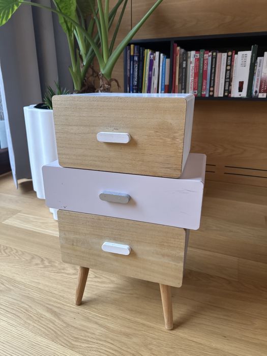 Szafka / stolik nocny!