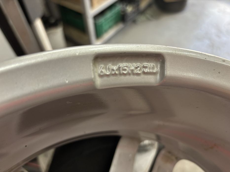 Felgi aluminiowe 5x105x15 6J ET37 OPEL + czujniki cisnienia