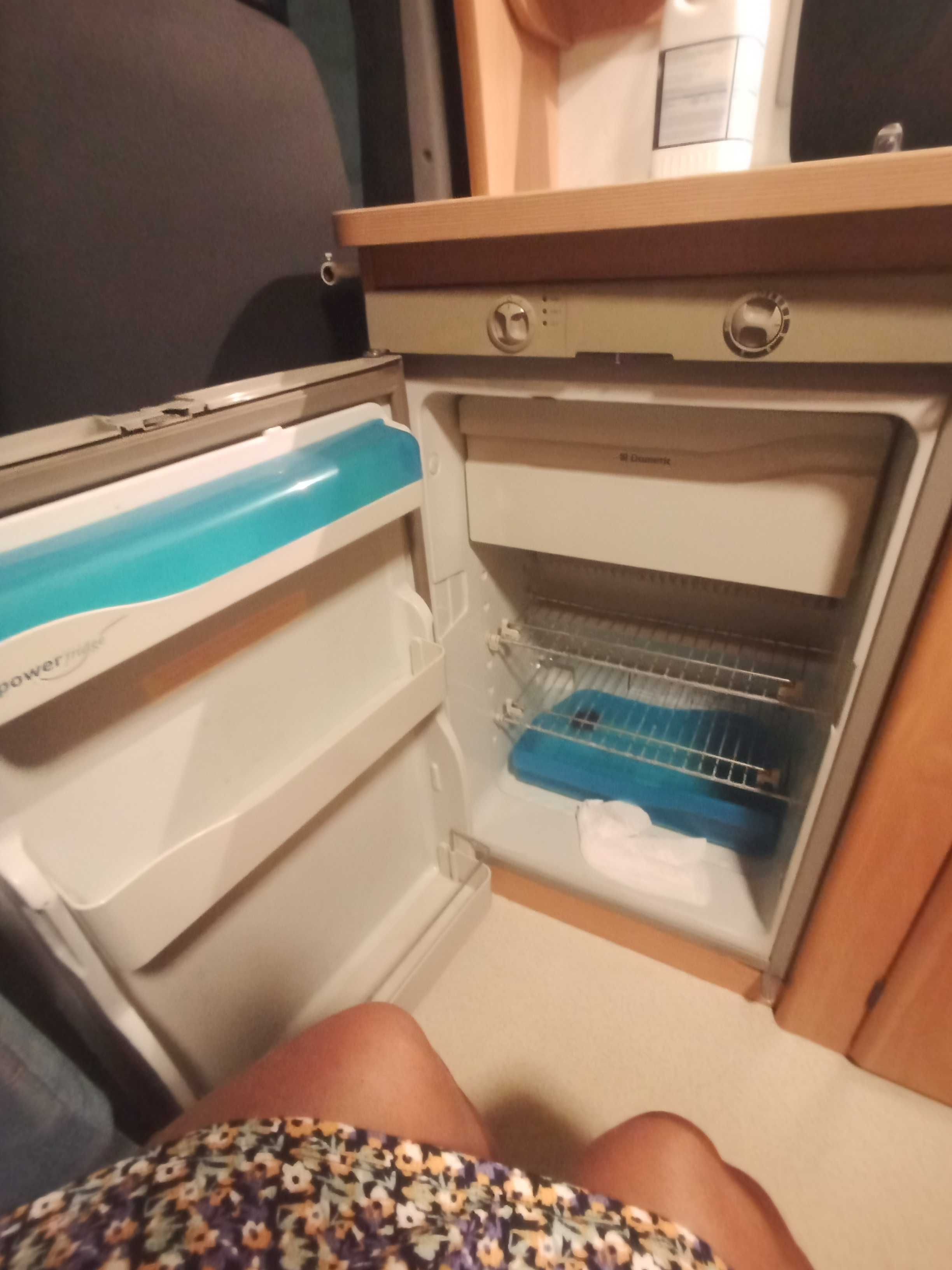 Autocaravana com ar condicionado de habitáculo (novo))