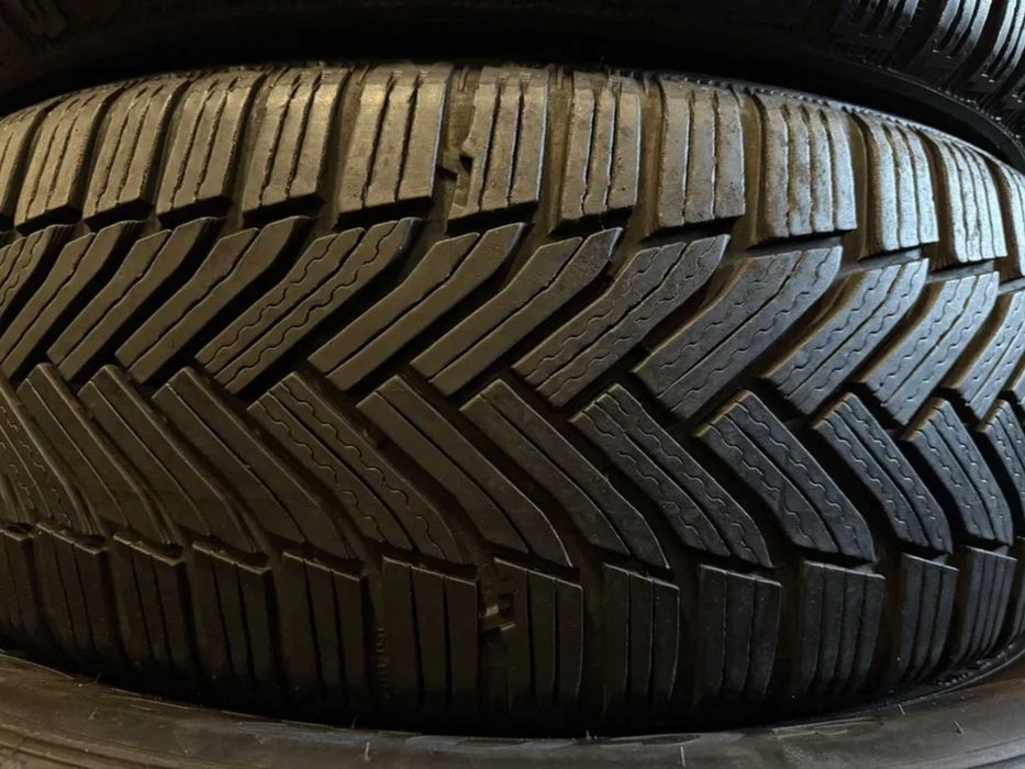 205/60 R16 MICHELIN ALPIN 5 (85%) Зима 215 225 55 65 Склад Шин!