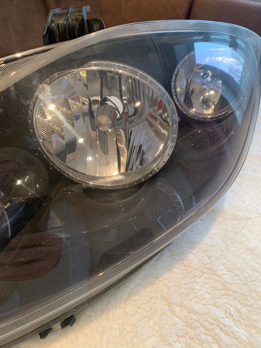 Фара ліва Seat Altea xl 2011 року