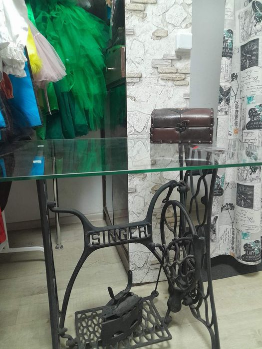 Столик із підніжки Зінґер