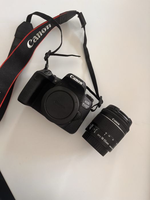 Canon 77D + 18-55mm