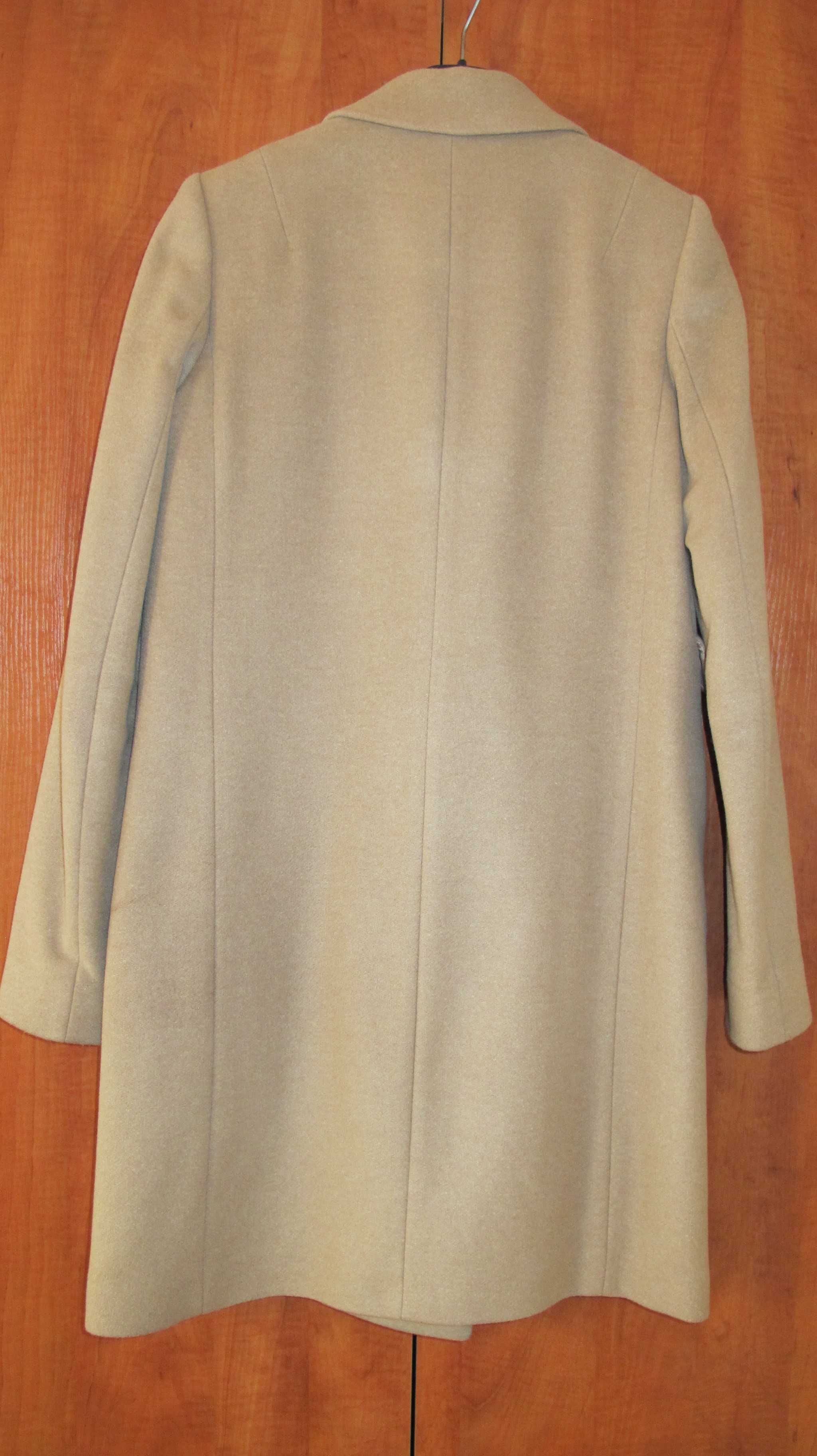 Massimo Dutti wełniany płaszcz