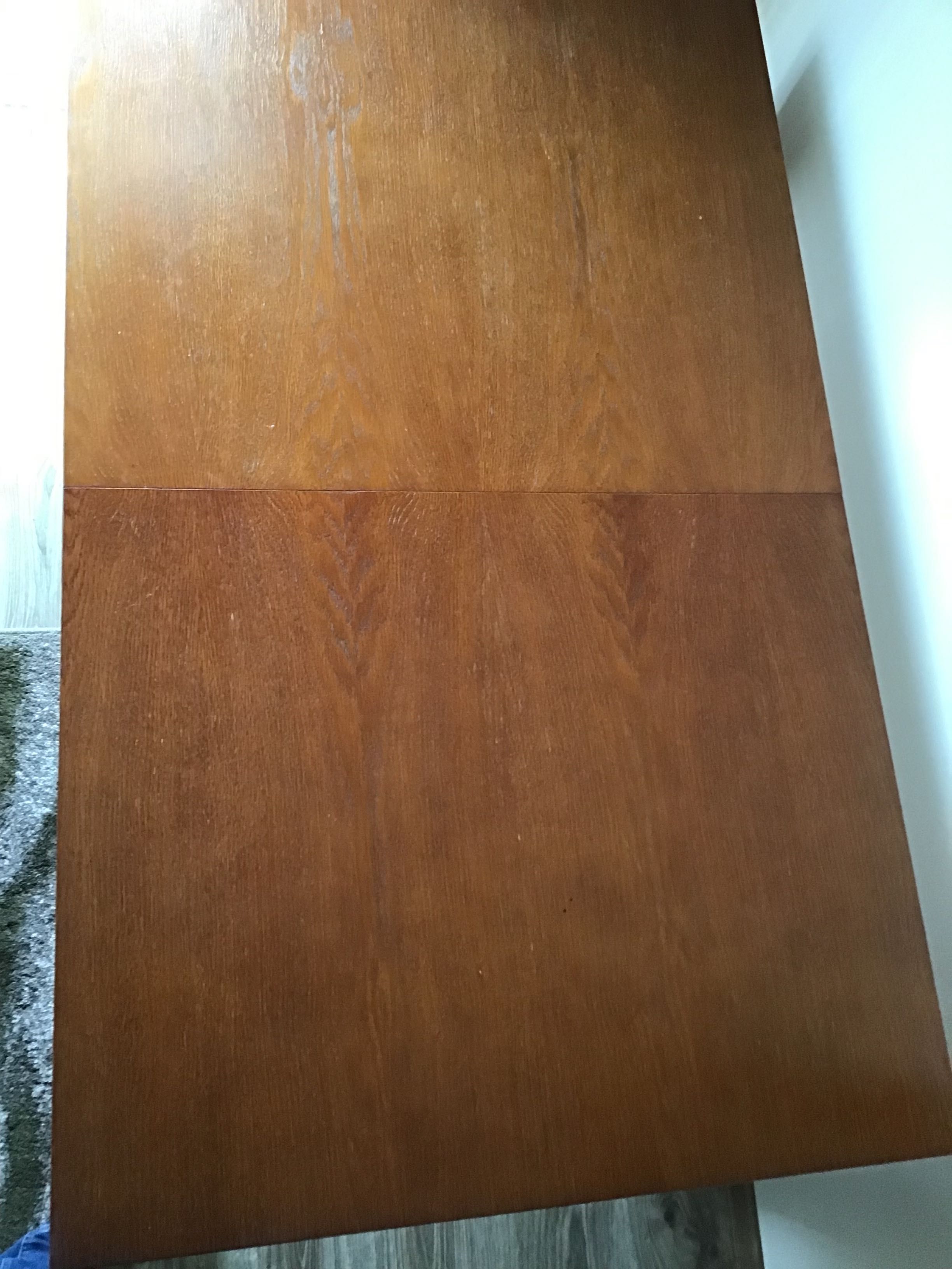 Stół kolor orzech 140 x 85 rozkładany