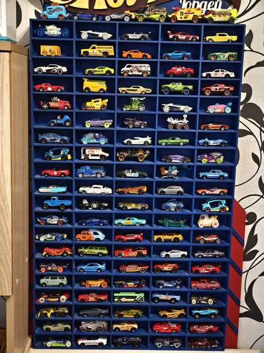 Машинки Hot Wheels