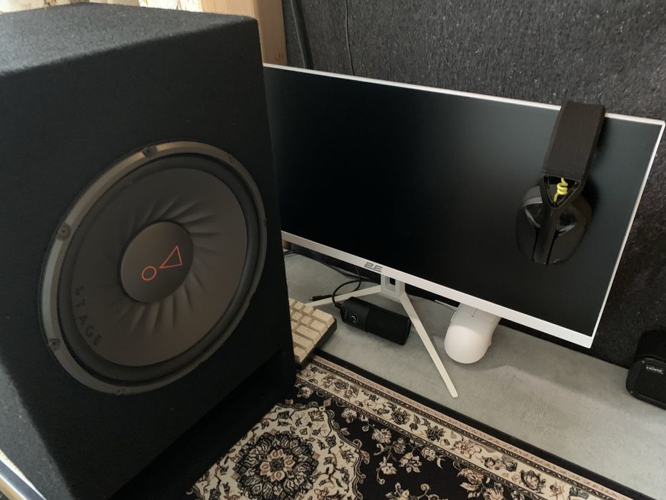 Сабвуфер JBL Stage 102