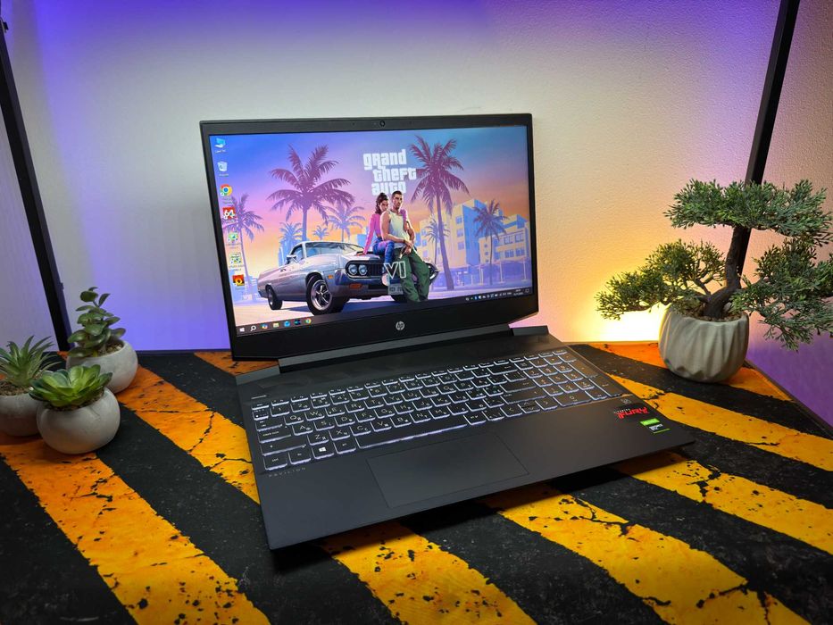 HP Gaming 15, gtx1650ti, ryzen 5, 16gb ram, 512gb ssd