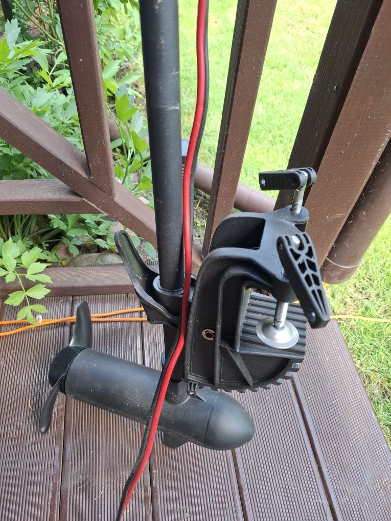 Sprzedam silnik elektryczny do łodzi wędkarskiej