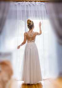 Suknia ślubna, kolor ecru
