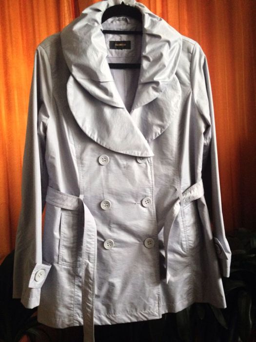 Liliowy płaszcz w rozm. 46