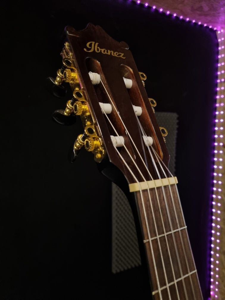 Guitarra classica - Ibanez GA35TCE-DVS
Ibanez GA35TCE-DVS
Ibanez GA35T