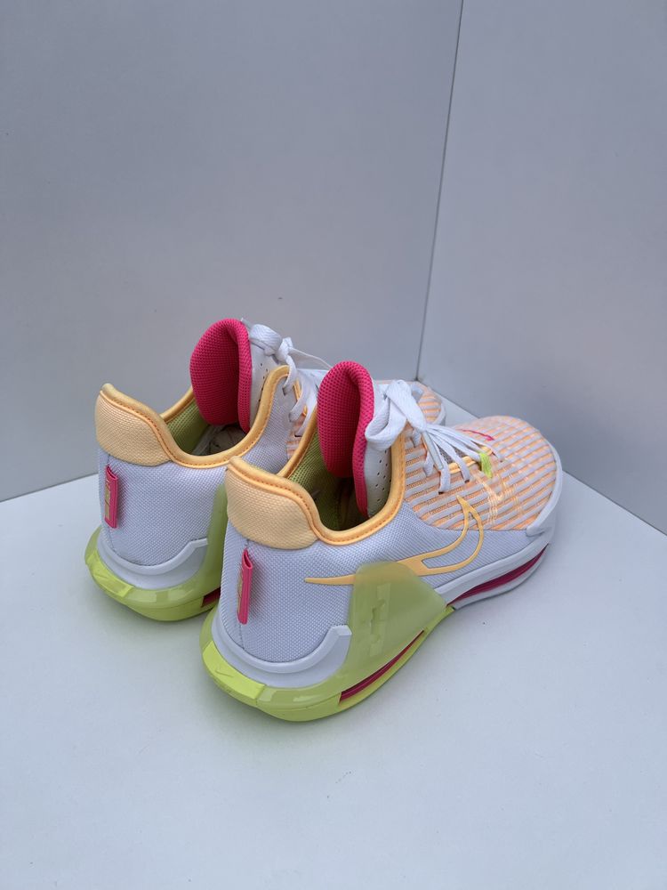 Чоловічі кросівки NIKE LEBRON WITNESS VI (АРТИКУЛ:CZ4052-101)