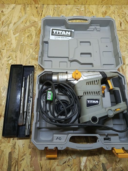 Młotowiertarka titan SDS plus 1500w