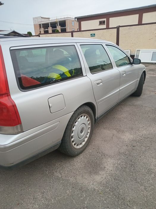 Продам або обміняю Volvo V70 d5 на Doblo