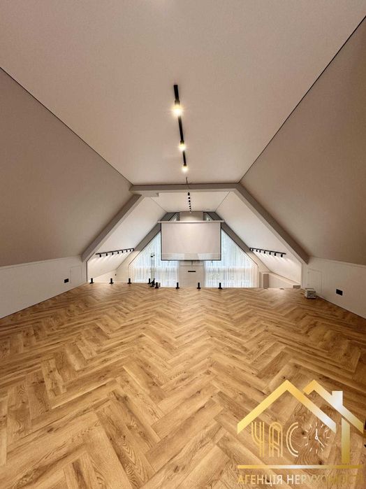 Таунхаус з новим ремонтом та газом! БЕЗ КОМІСІЇ!