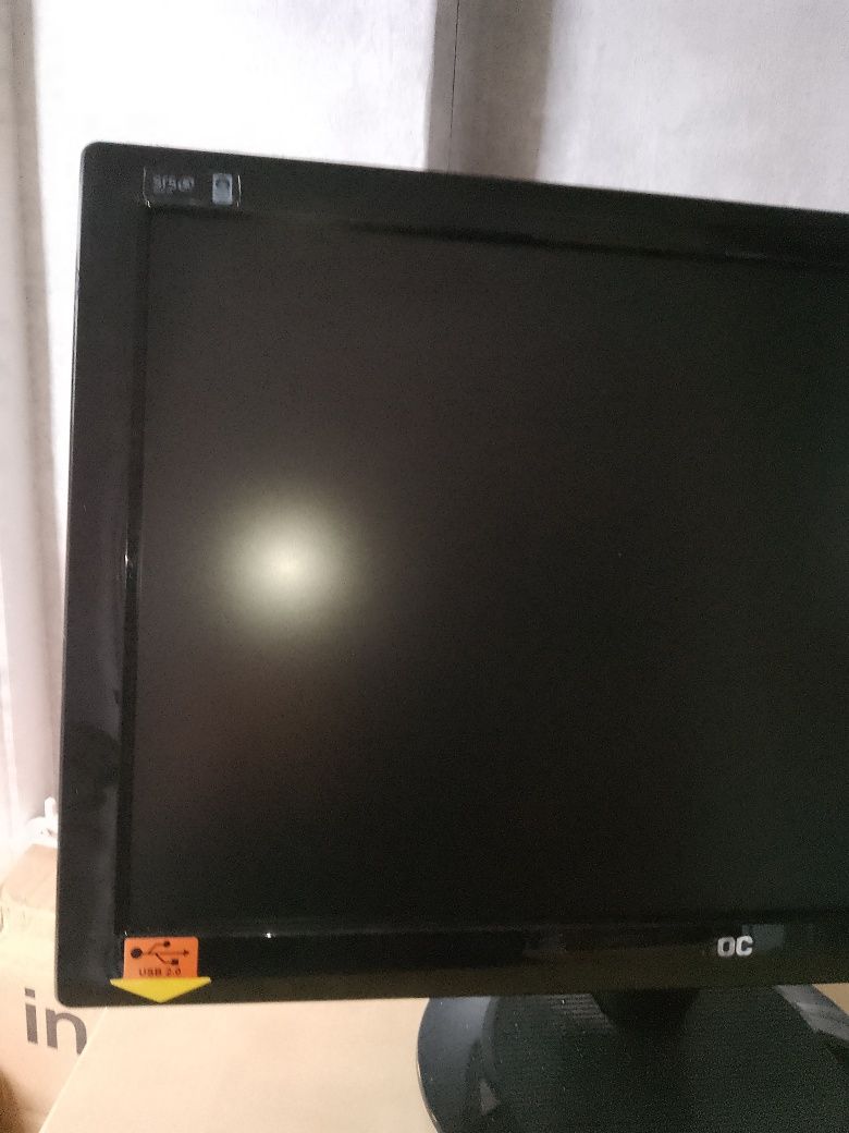 Monitor AOC 2236V wa  22 cale LED głośniki USB D-SUB Dvi