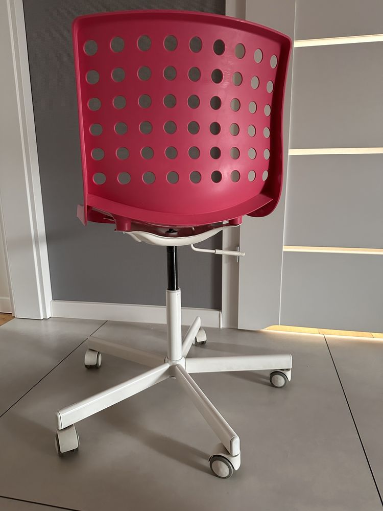 Krzesło biurowe dla dzieci - IKEA SKALBERG SPORRENK