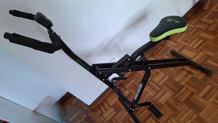 Máquina Fitness AB Booster plus, painel digital precisa reparo