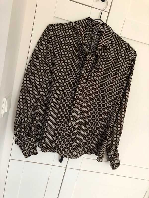Elegancka bluzka 40/42 L/XL wzór geometryczny