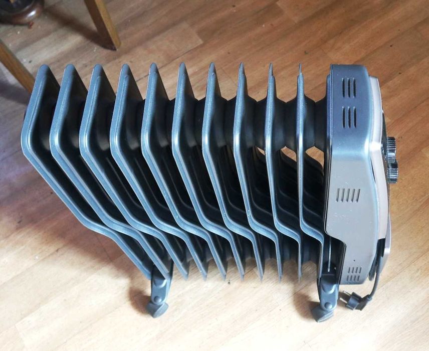 Aquecedor radiador a óleo Becken 2500 watts