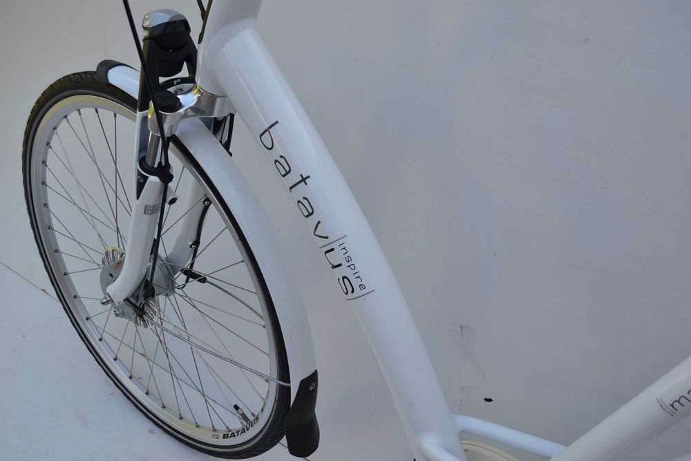 Biały rower holenderski * Batavus Mambo Inspire 53cm koła 28'' nexus 7